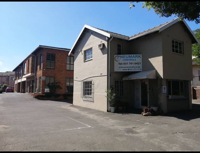 637M² OFFICE FOR SALE IN PINETOWN CENTRAL